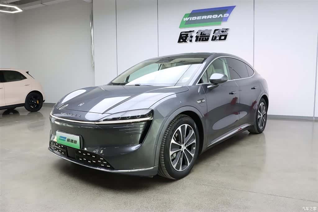 Luxeed R7, 2025 1