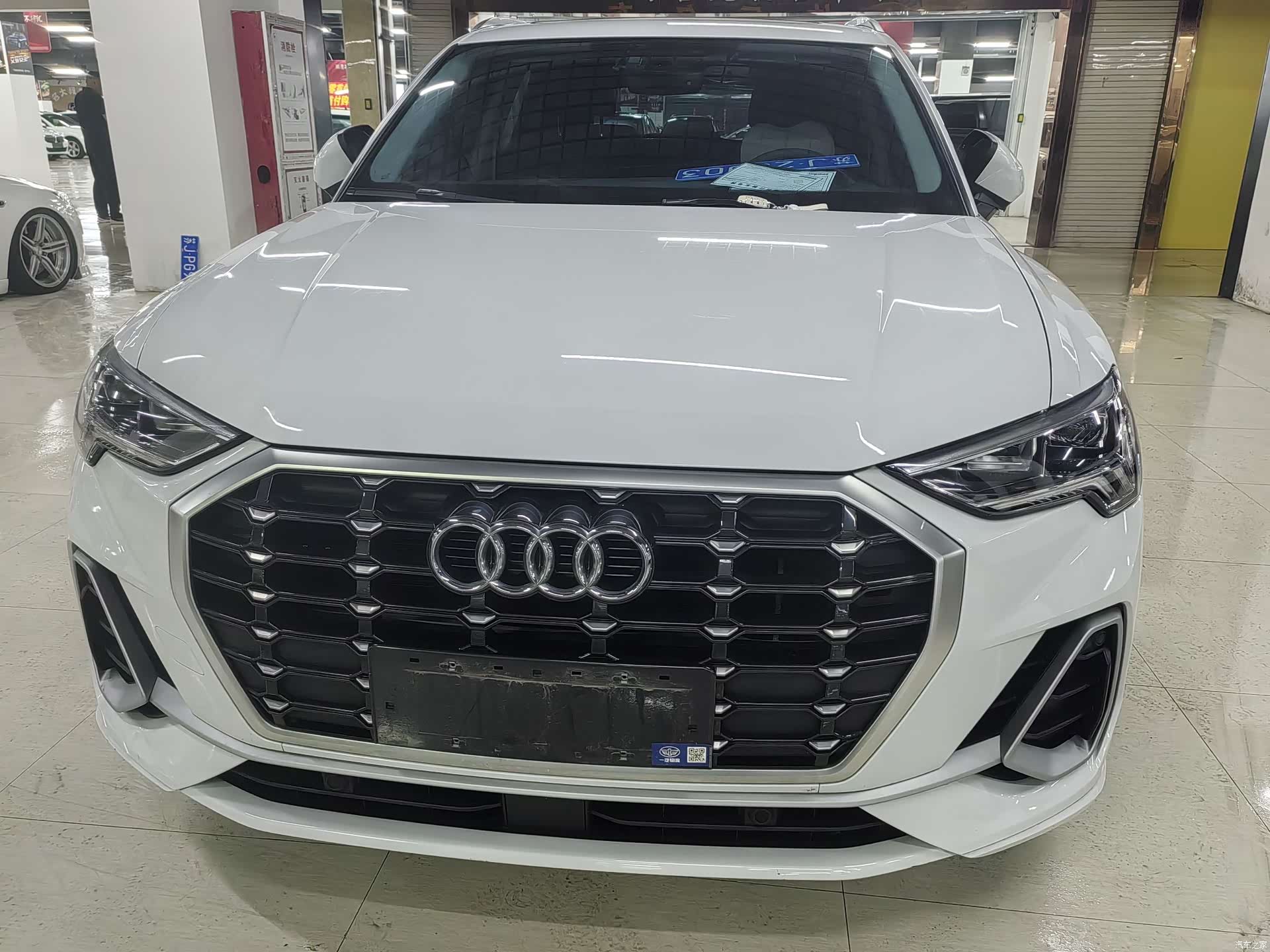 Audi Q3, 2023 2