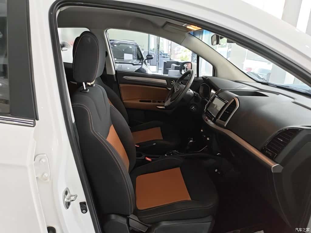 JAC S3, 2015 25