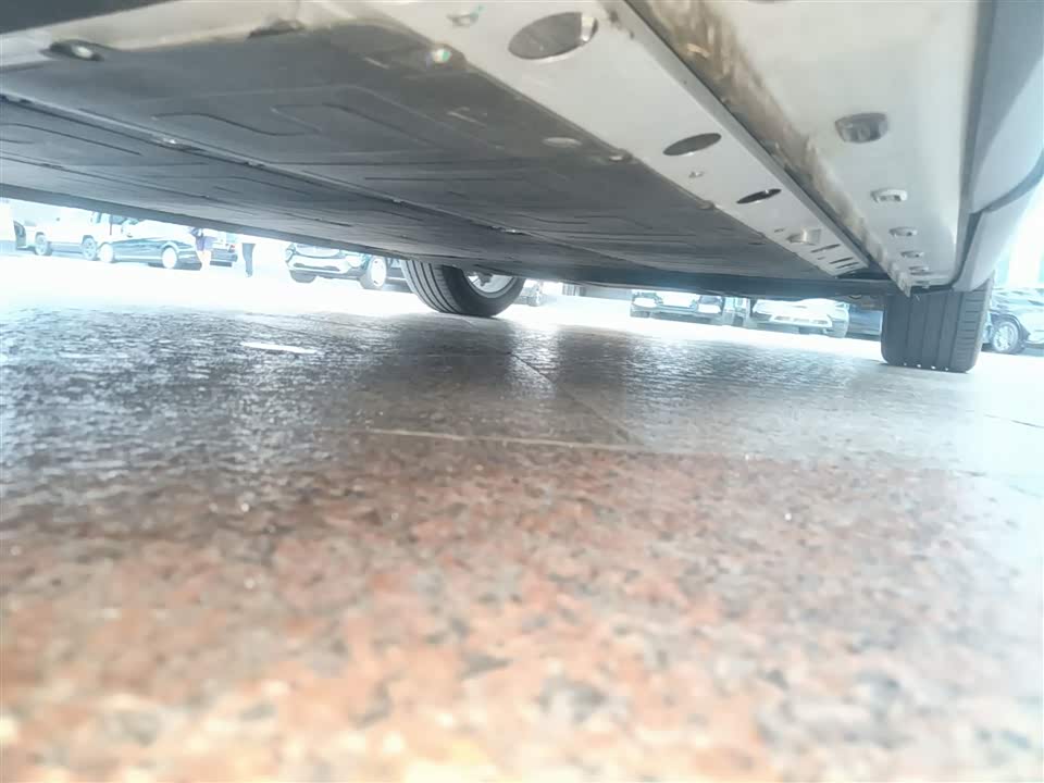 IM Motors Zhiji LS6 IM Motors Zhiji LS6