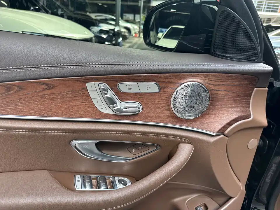 Mercedes-Benz E-class Mercedes-Benz E-class