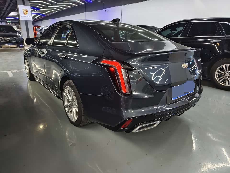 Cadillac CT4