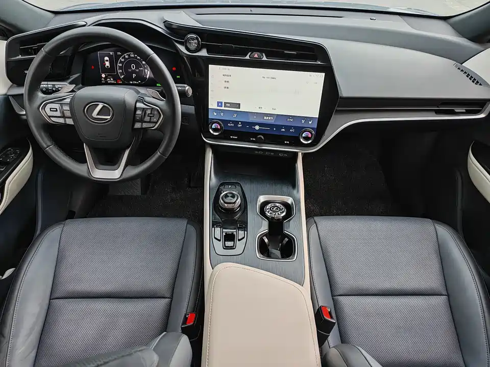 Lexus RZ Lexus RZ