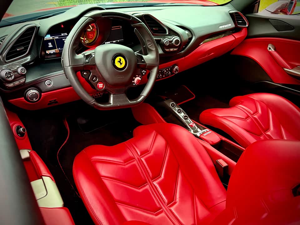 Ferrari 488