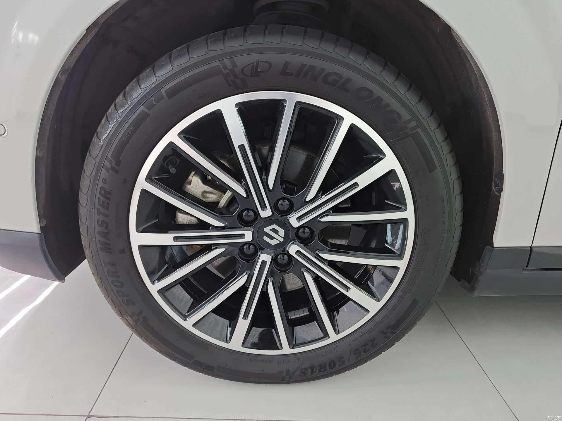 Leapmotor B10, 2025 28