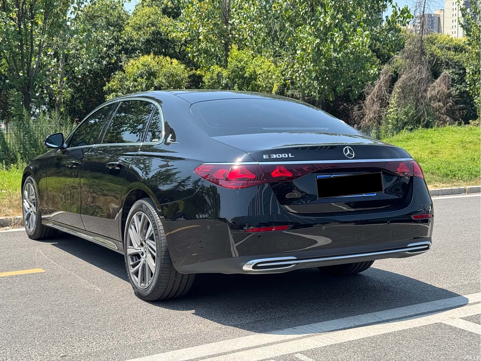 Mercedes-Benz E-Class, 2025 9