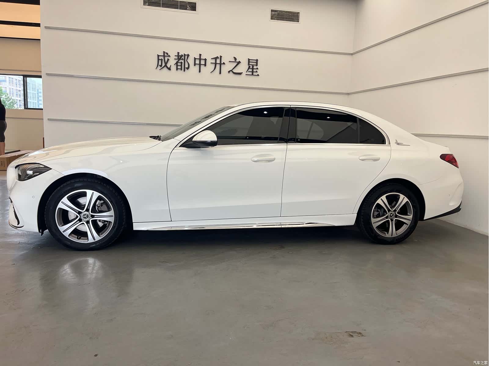 Mercedes-Benz C-Class, 2022 3