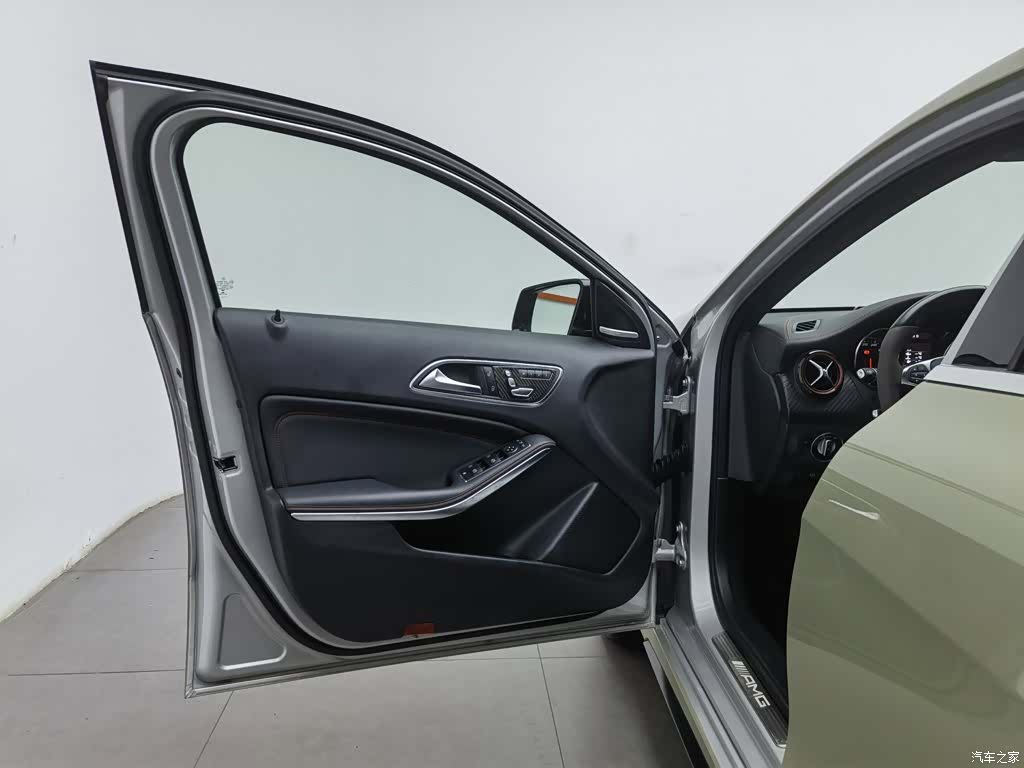 Mercedes-Benz A-Class, 2017 8
