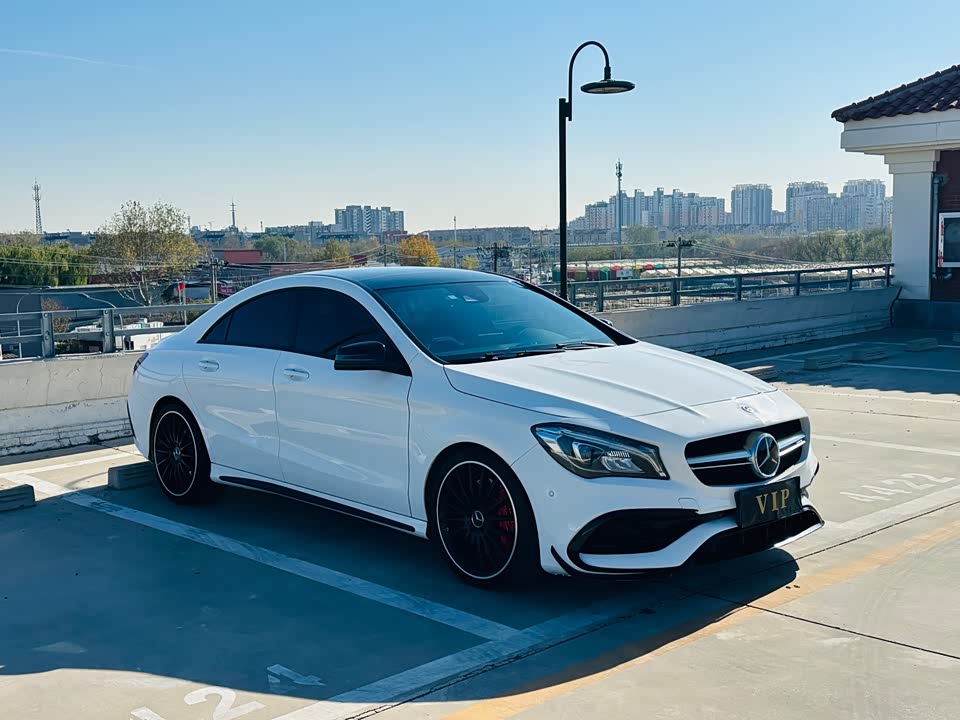 Mercedes-Benz CLA AMG