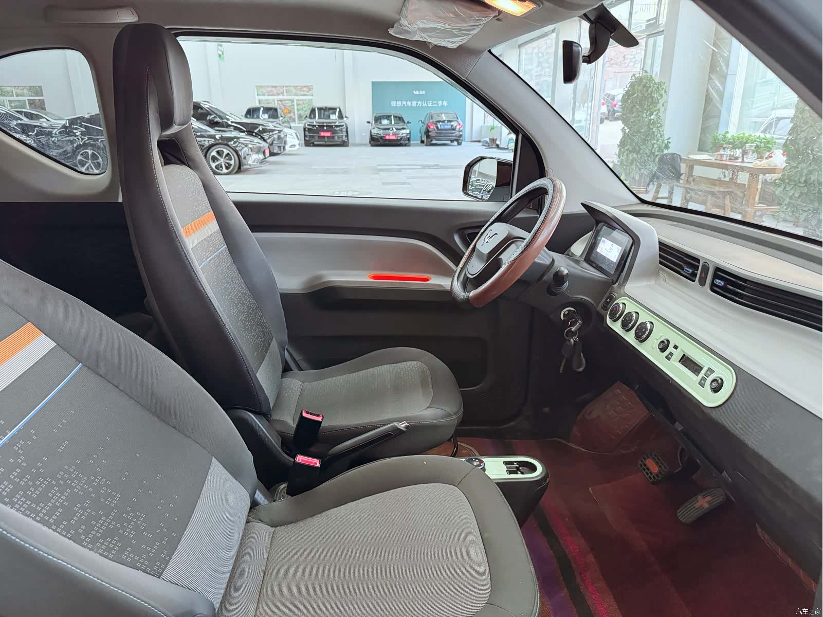 Wuling MINIEV, 2022 10