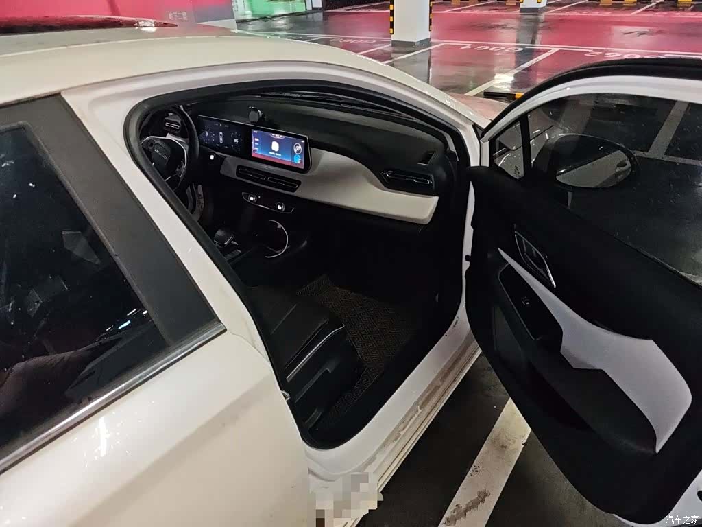 BAIC EU5, 2024 21