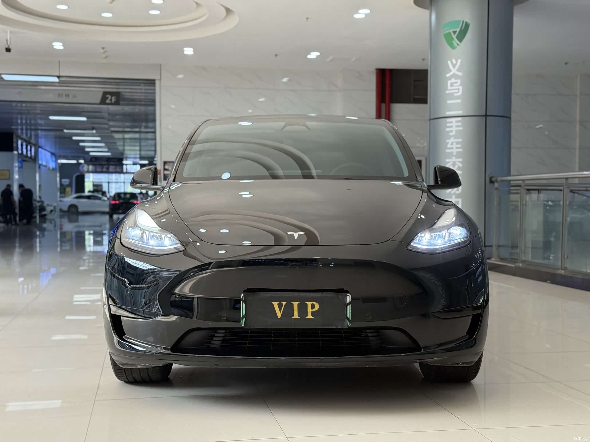 Tesla Model Y, 2023 2