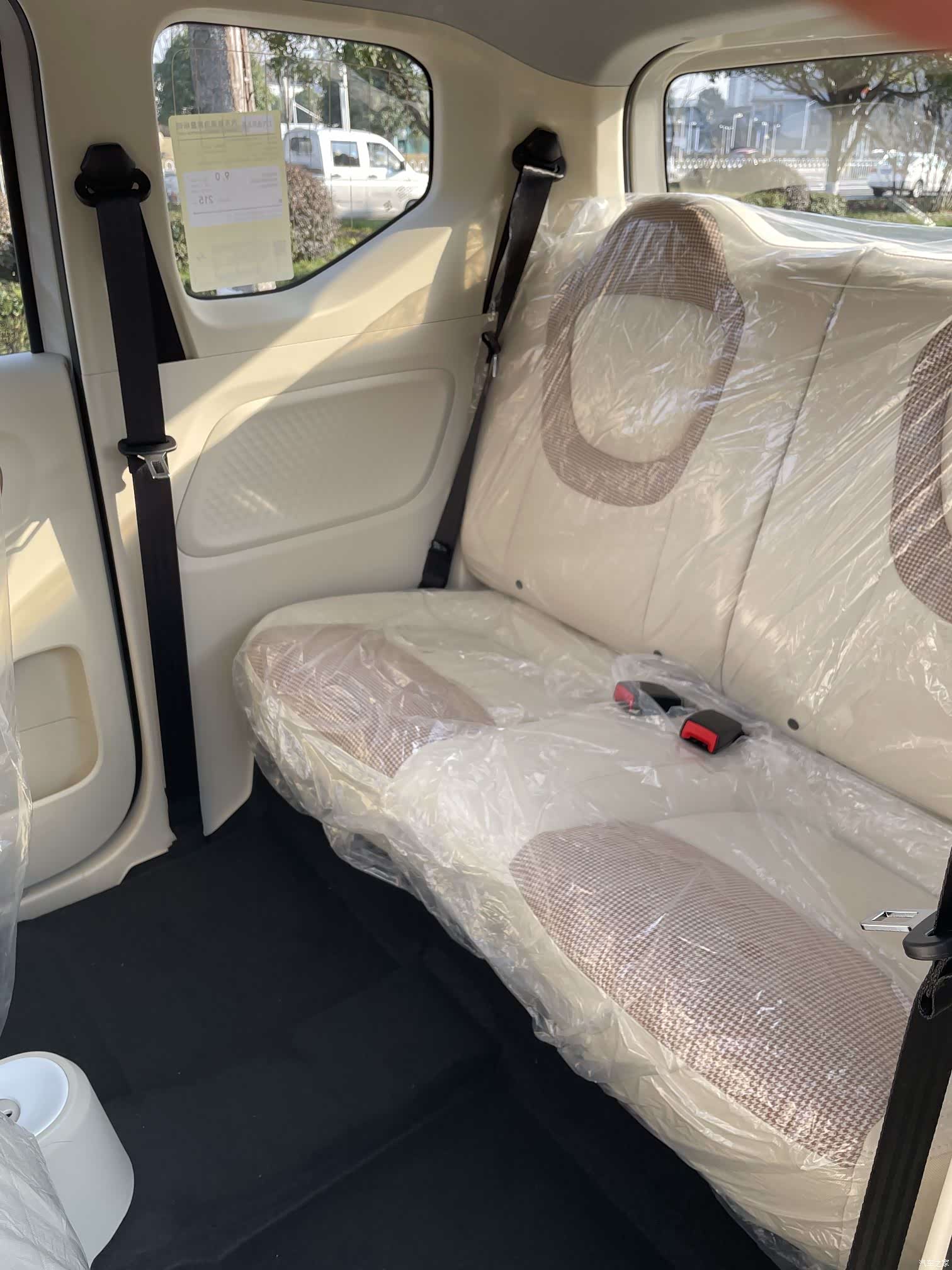 Wuling MINIEV, 2026 10