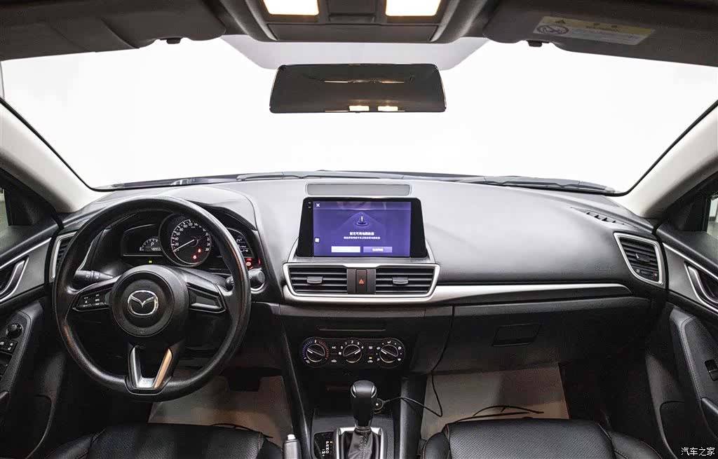 Mazda Mazda3, 2019 14
