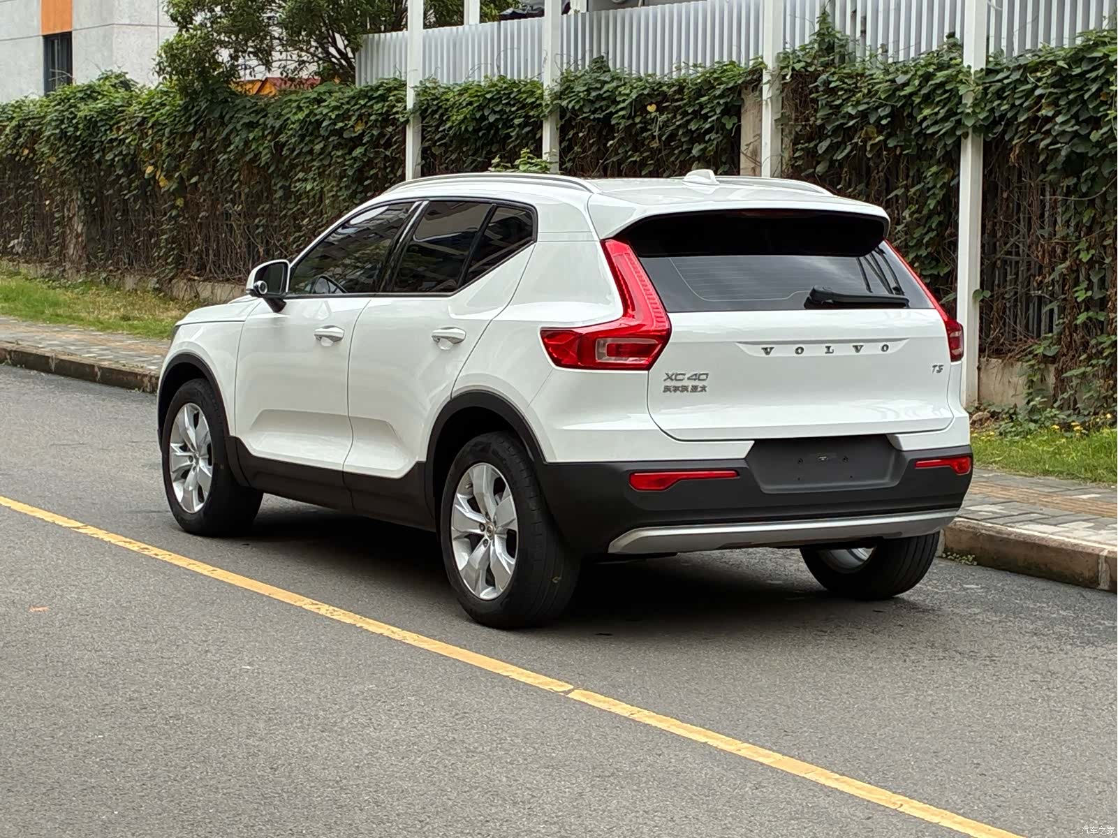 Volvo XC40, 2021 все фото