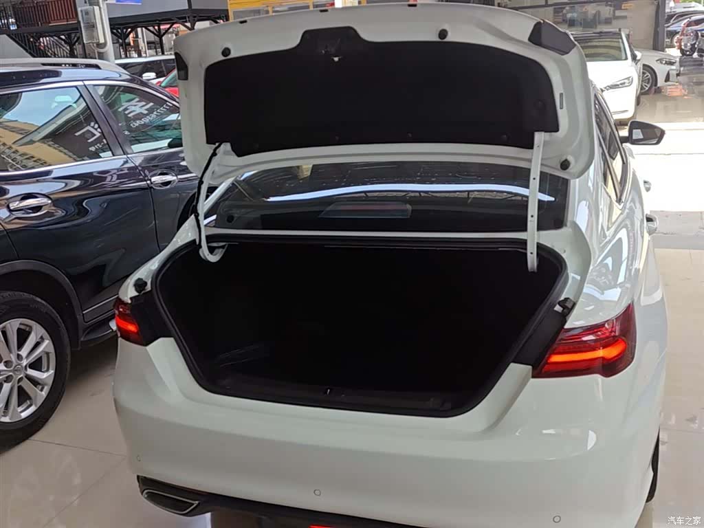 Geely Binray, 2021 19