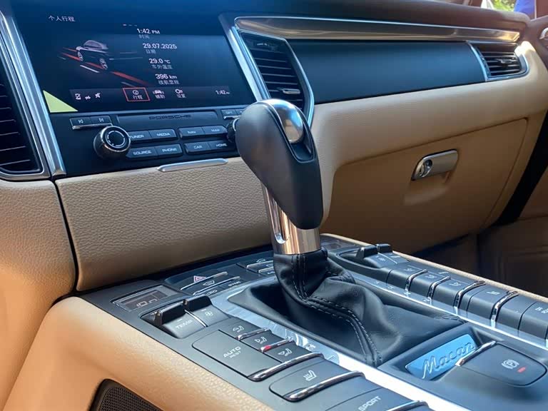 Porsche Macan Porsche Macan