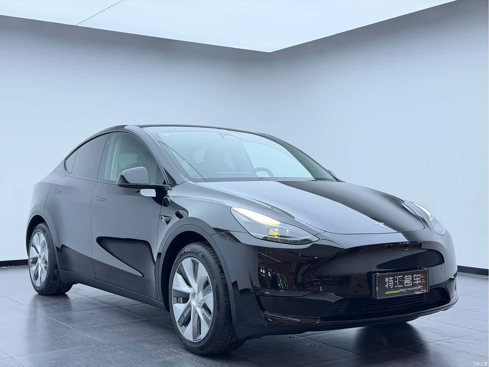 Tesla Model Y, 2022 3