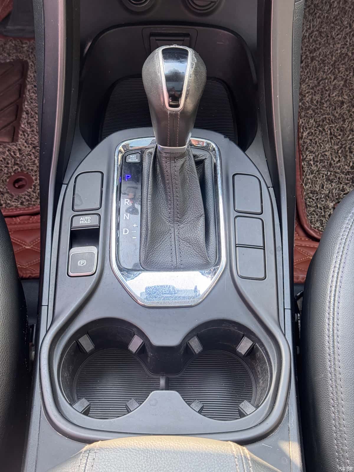 Hyundai Santa Fe, 2015 15
