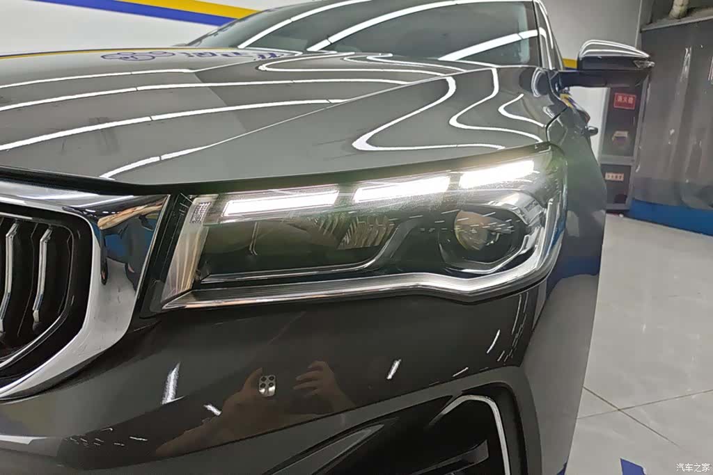 Geely Emgrand, 2022 все фото