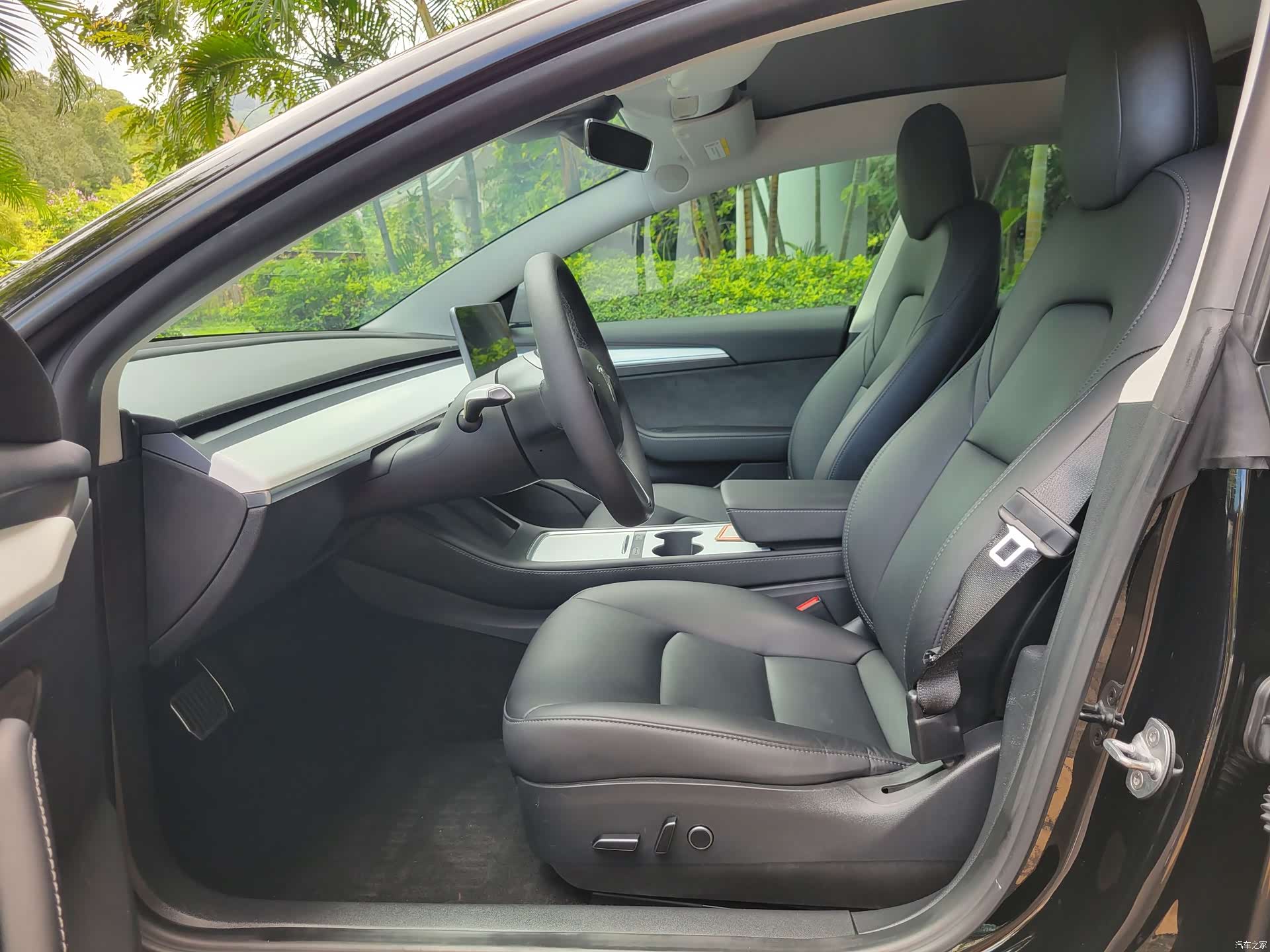 Tesla Model 3, 2022 9