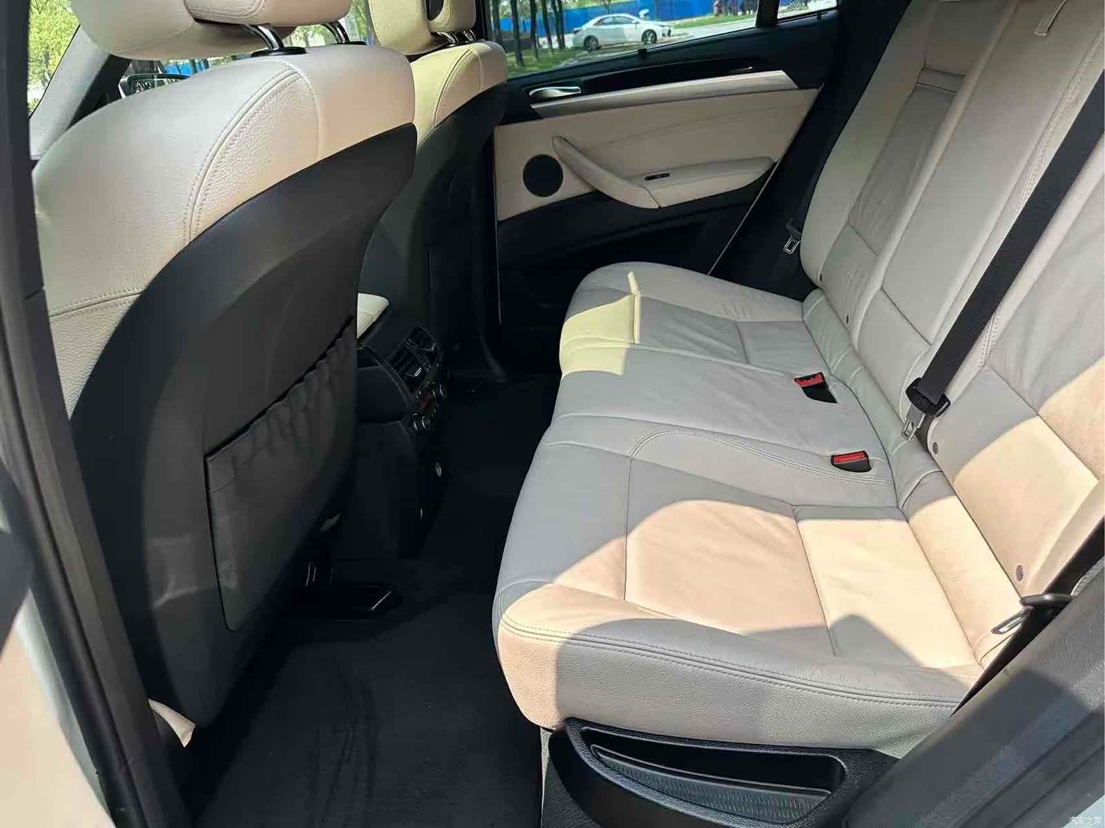 BMW X6, 2015 9