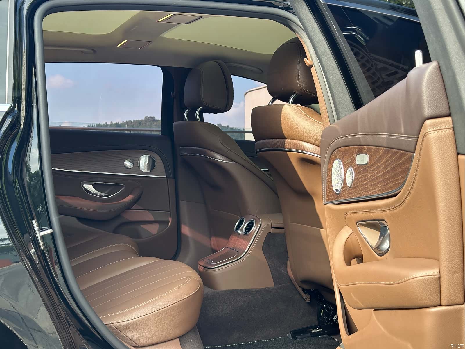 Mercedes-Benz E-Class, 2021 15