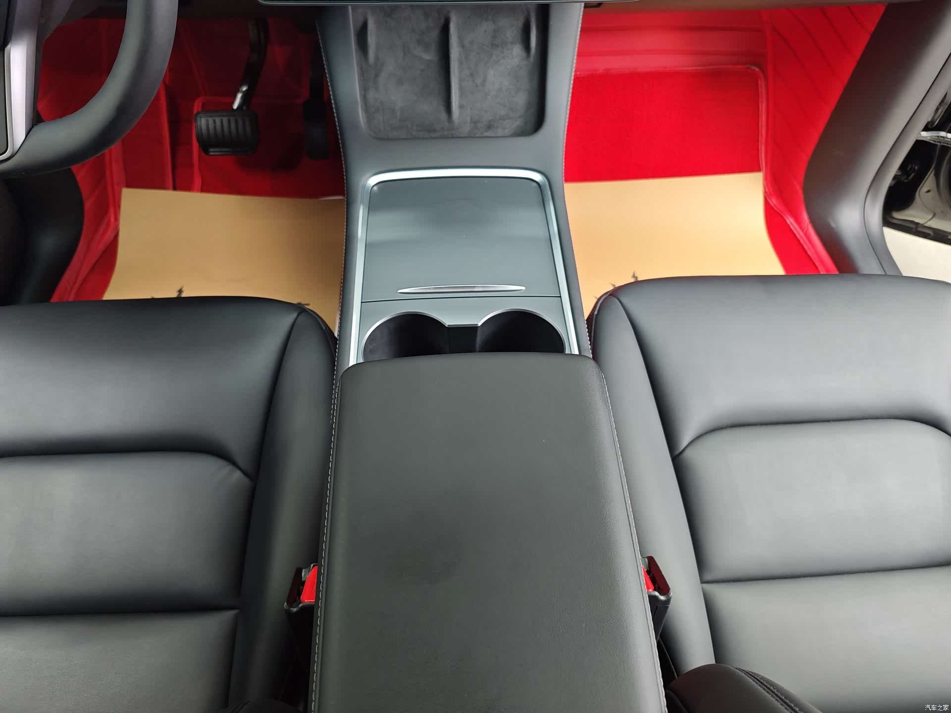 Tesla Model Y, 2021 14