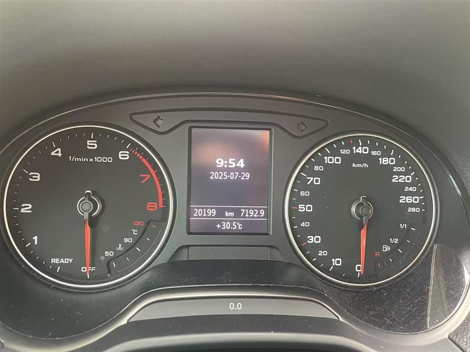 Audi Q2L Audi Q2L