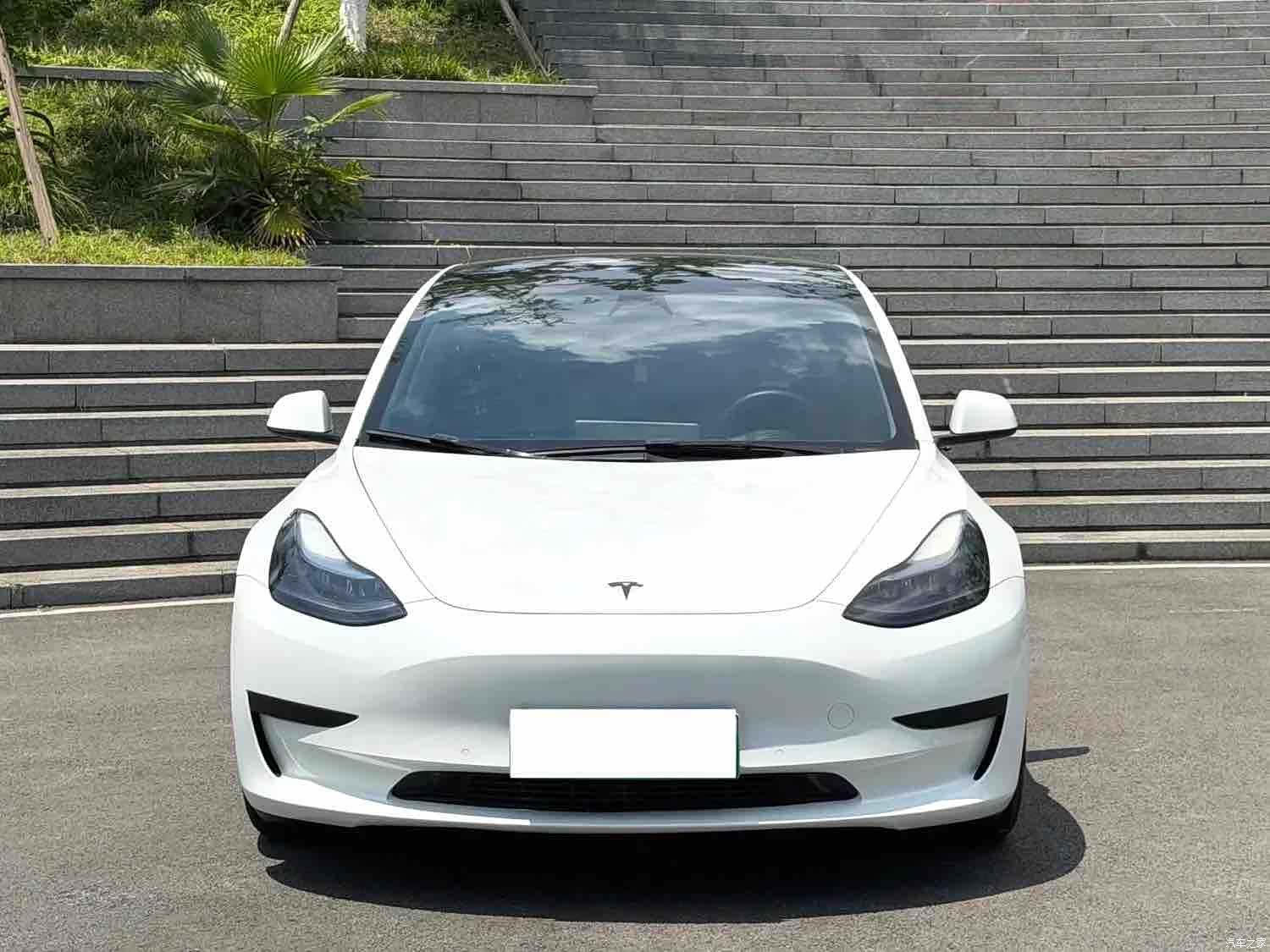 Tesla Model 3, 2022 2