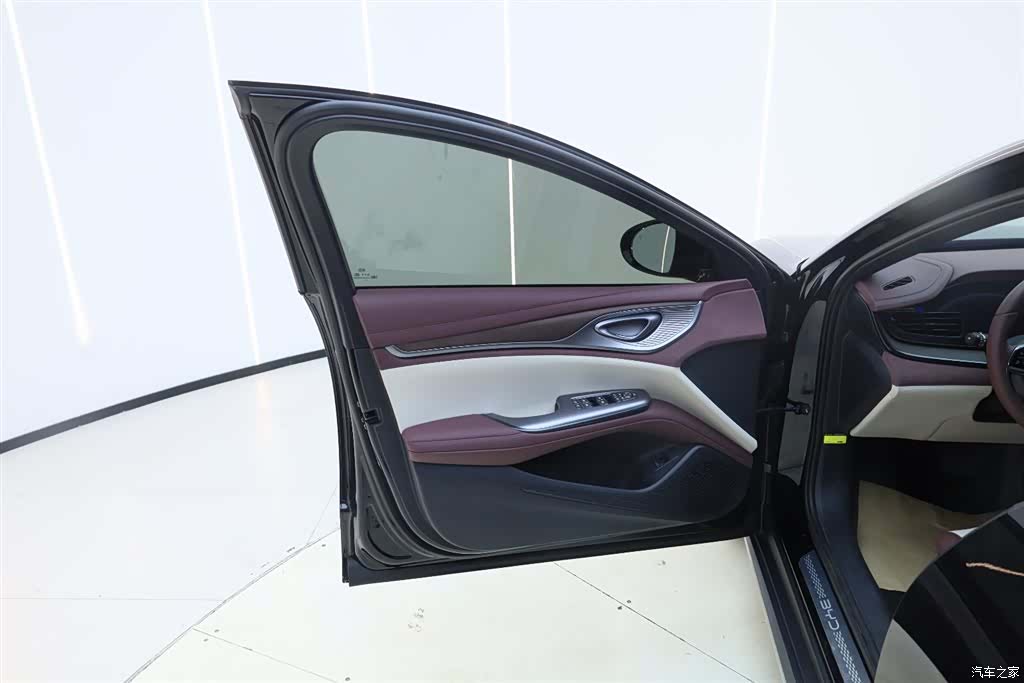 BYD Seal, 2024 16