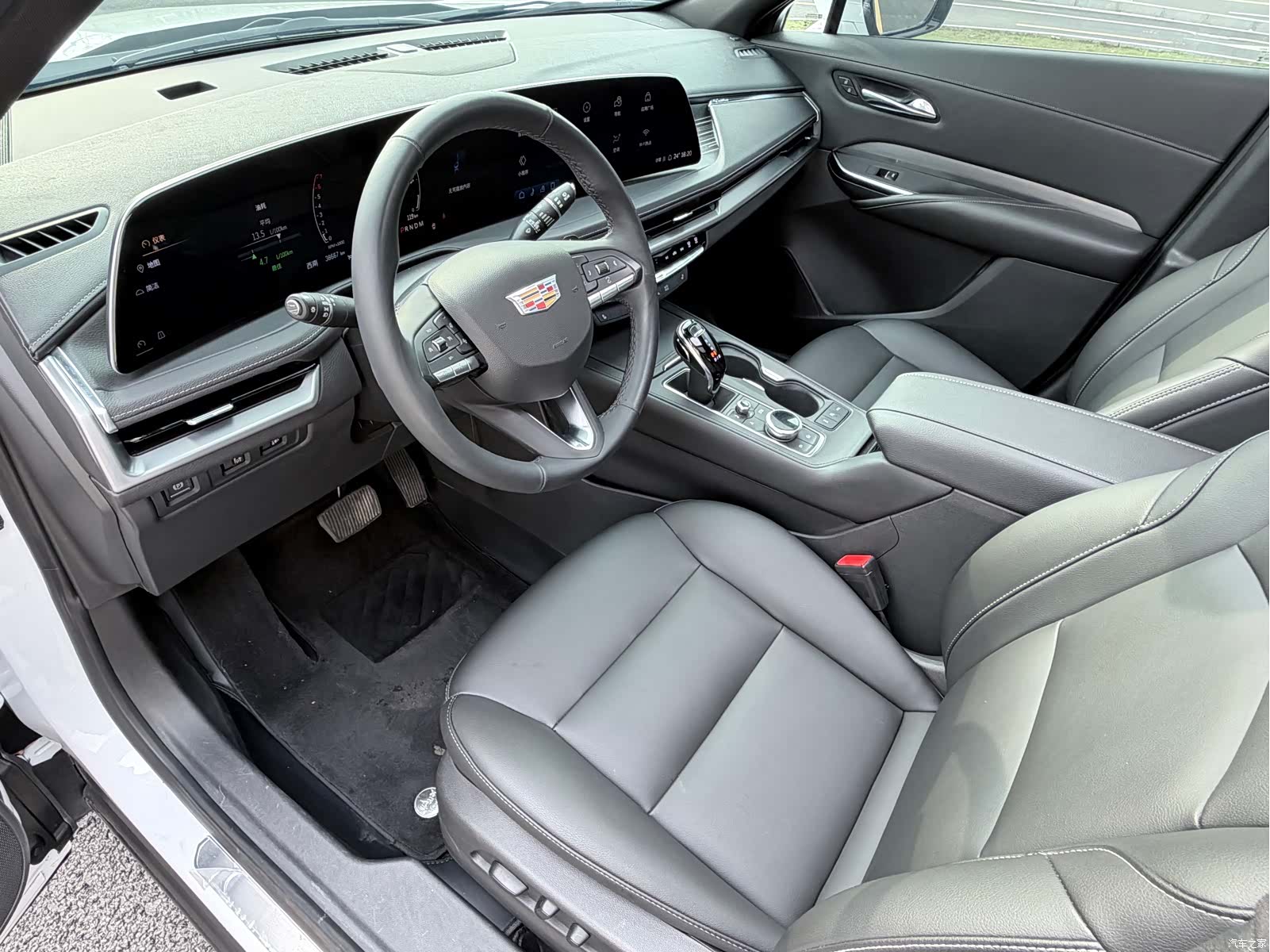 Cadillac XT4, 2024 6