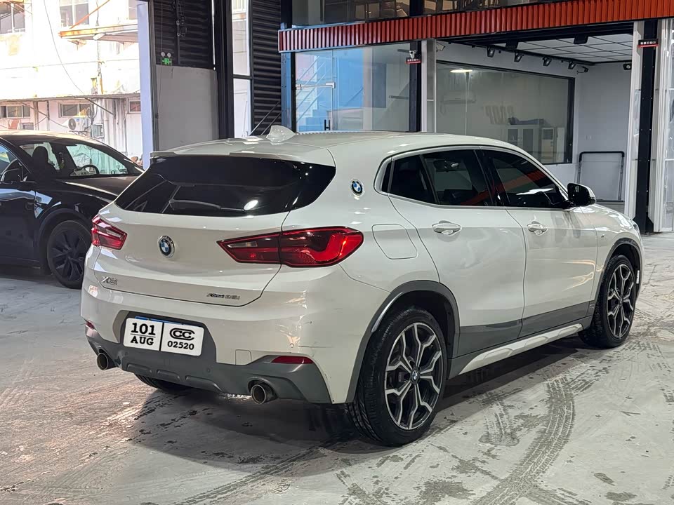 BMW X2