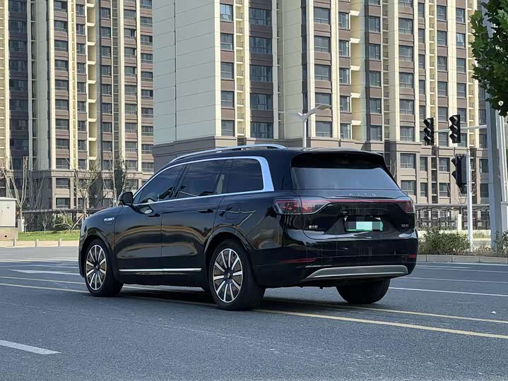 AITO M9 2024 zeng cheng Max ban 42kWh 6 seats ban