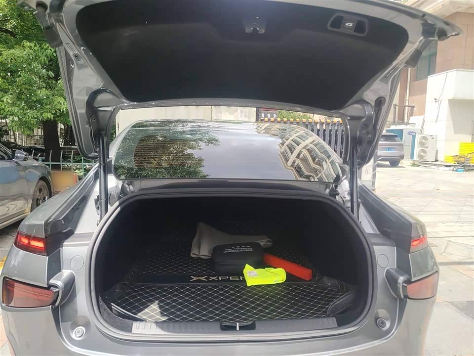 XPENG P7 XPENG P7