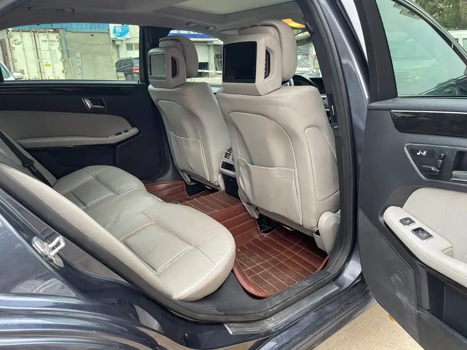Mercedes-Benz E-class Mercedes-Benz E-class