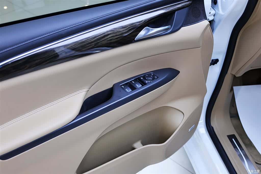Buick GL8, 2018 17
