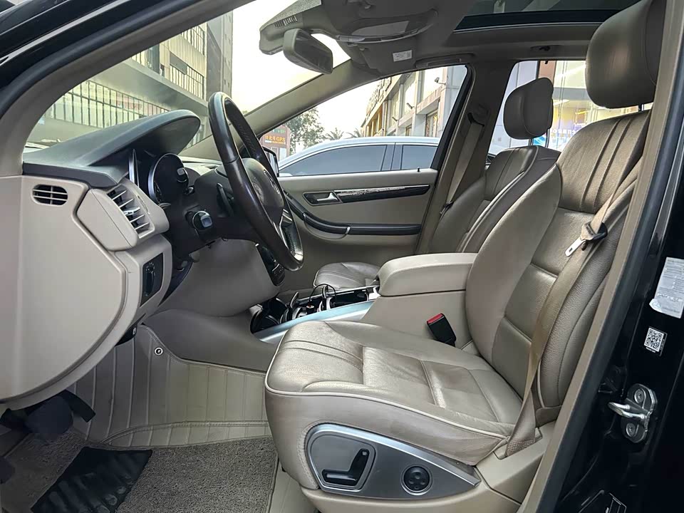 Mercedes-Benz R-class