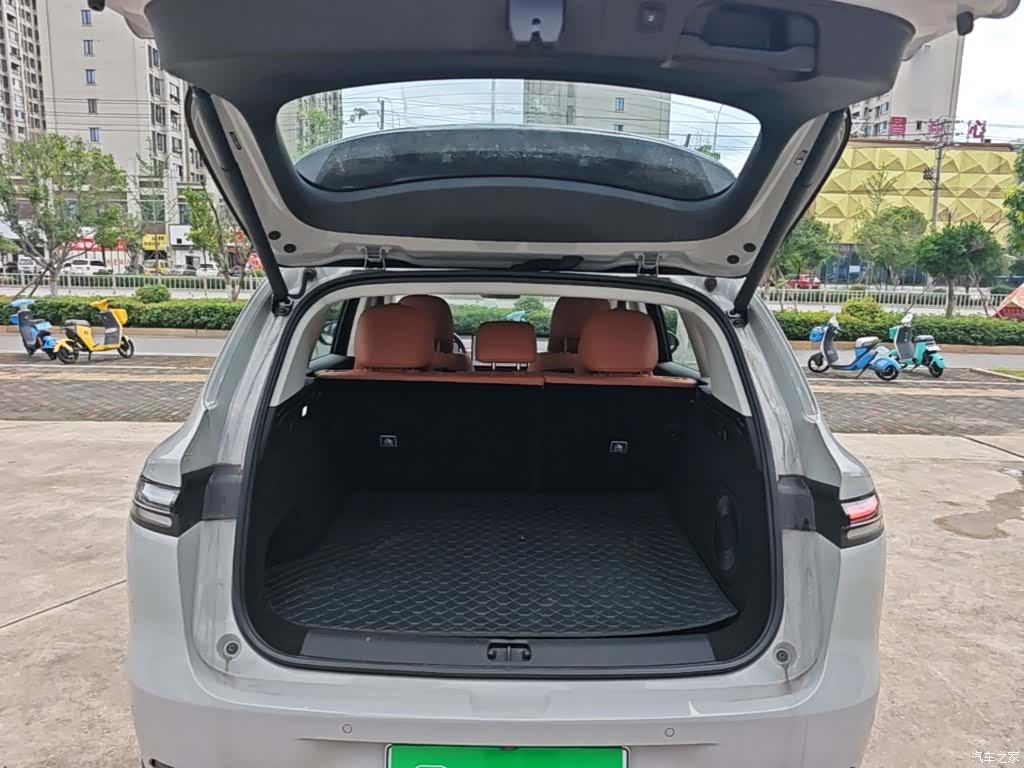 Leapmotor C10, 2025 19
