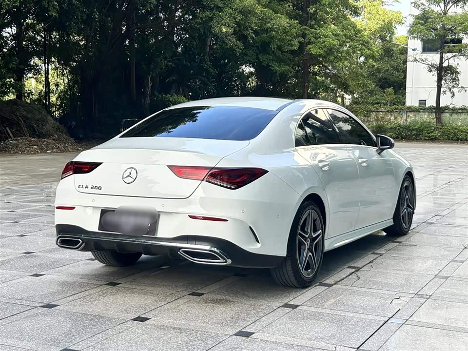 Mercedes-Benz CLA