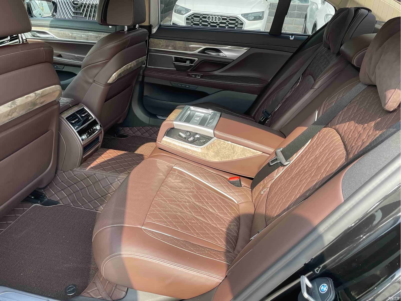 BMW 7 Series, 2022 6