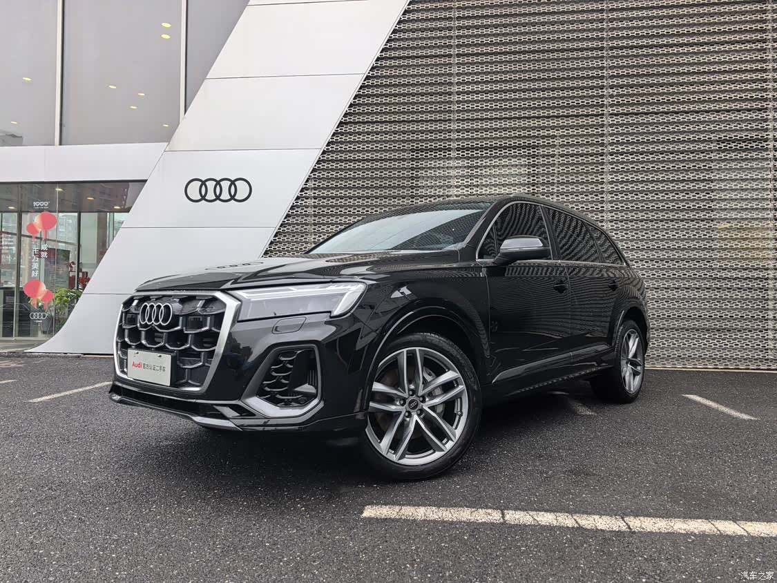 Audi Q7, 2025 1