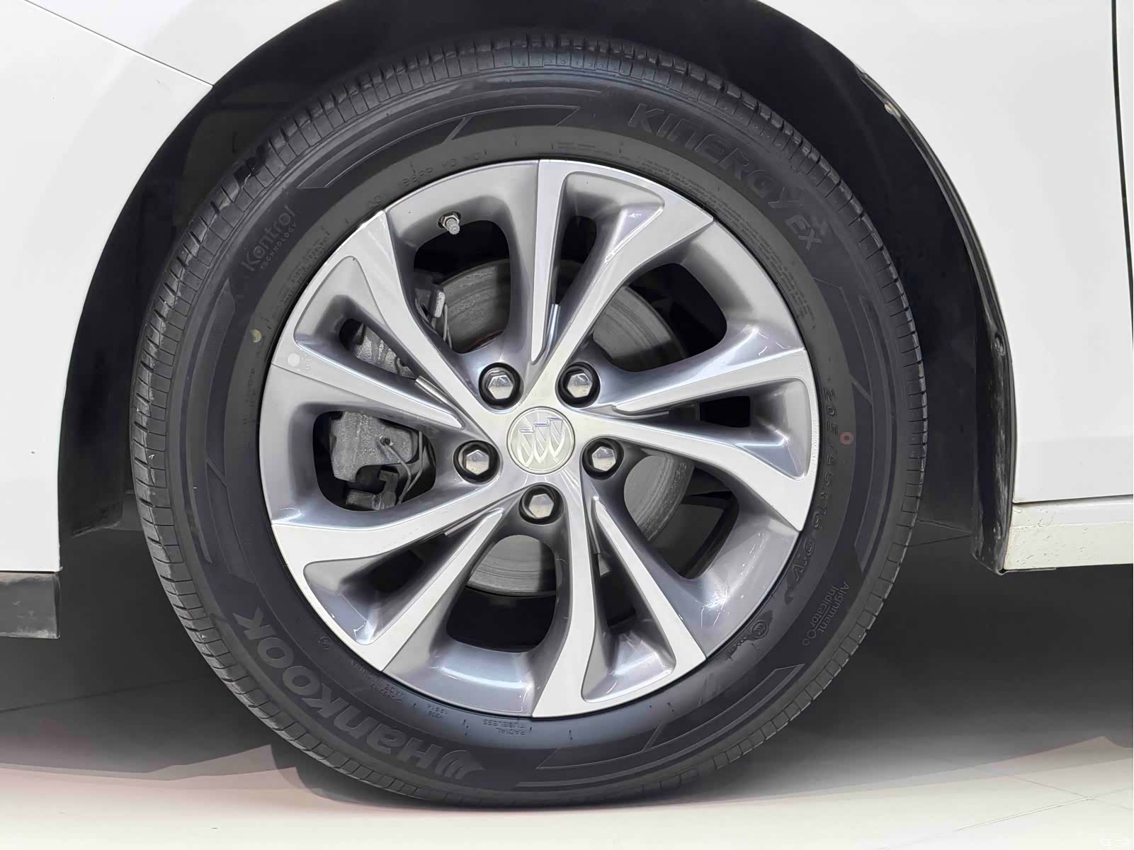 Buick Verano, 2022 24