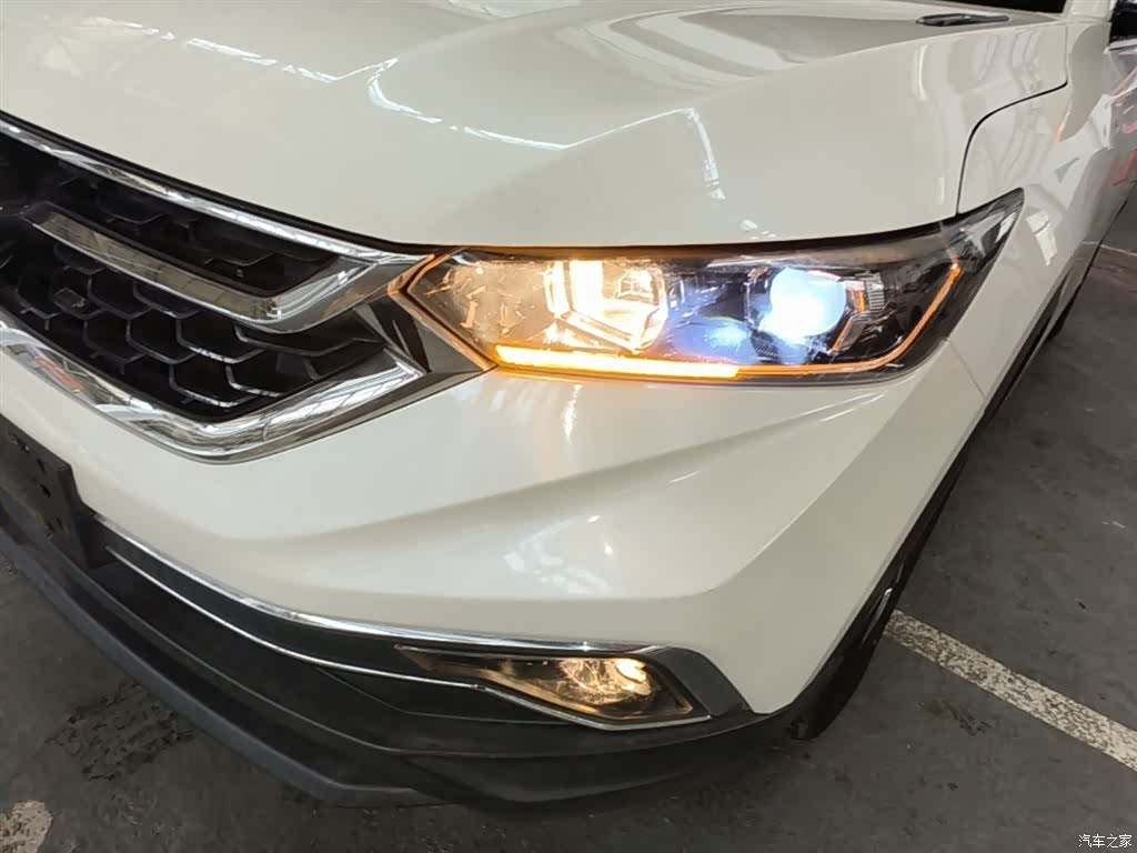 DongFeng AX7, 2019 24