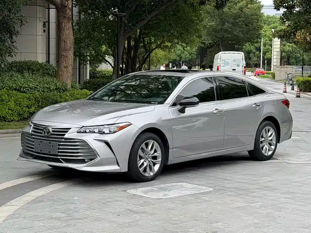 Toyota Avalon 2021 — купить из Китая под заказ