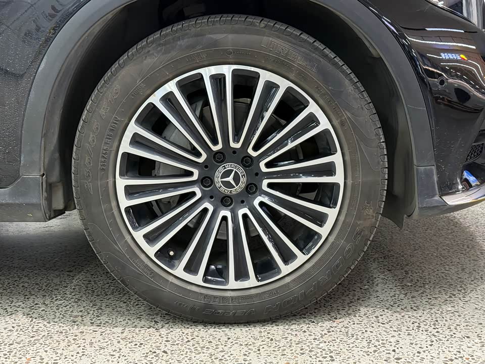 Mercedes-Benz GLC Mercedes-Benz GLC