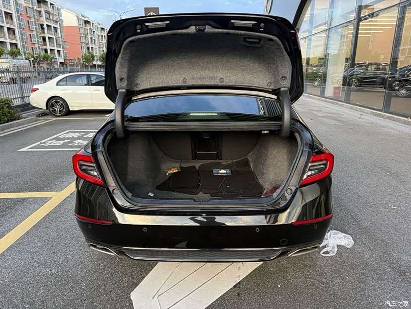 Honda Accord, 2022 10