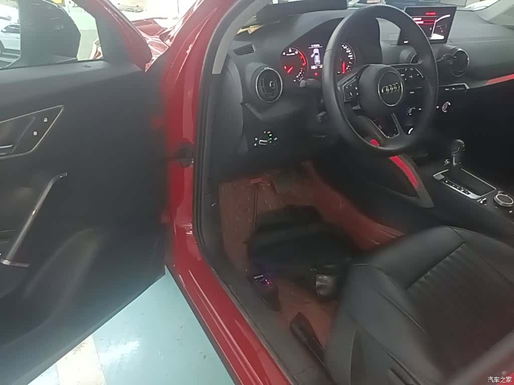 Audi Q2L, 2020 16