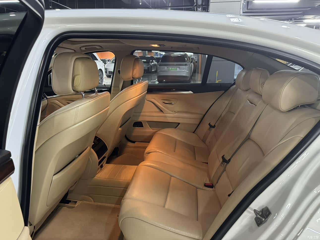 BMW 5 Series, 2012 4