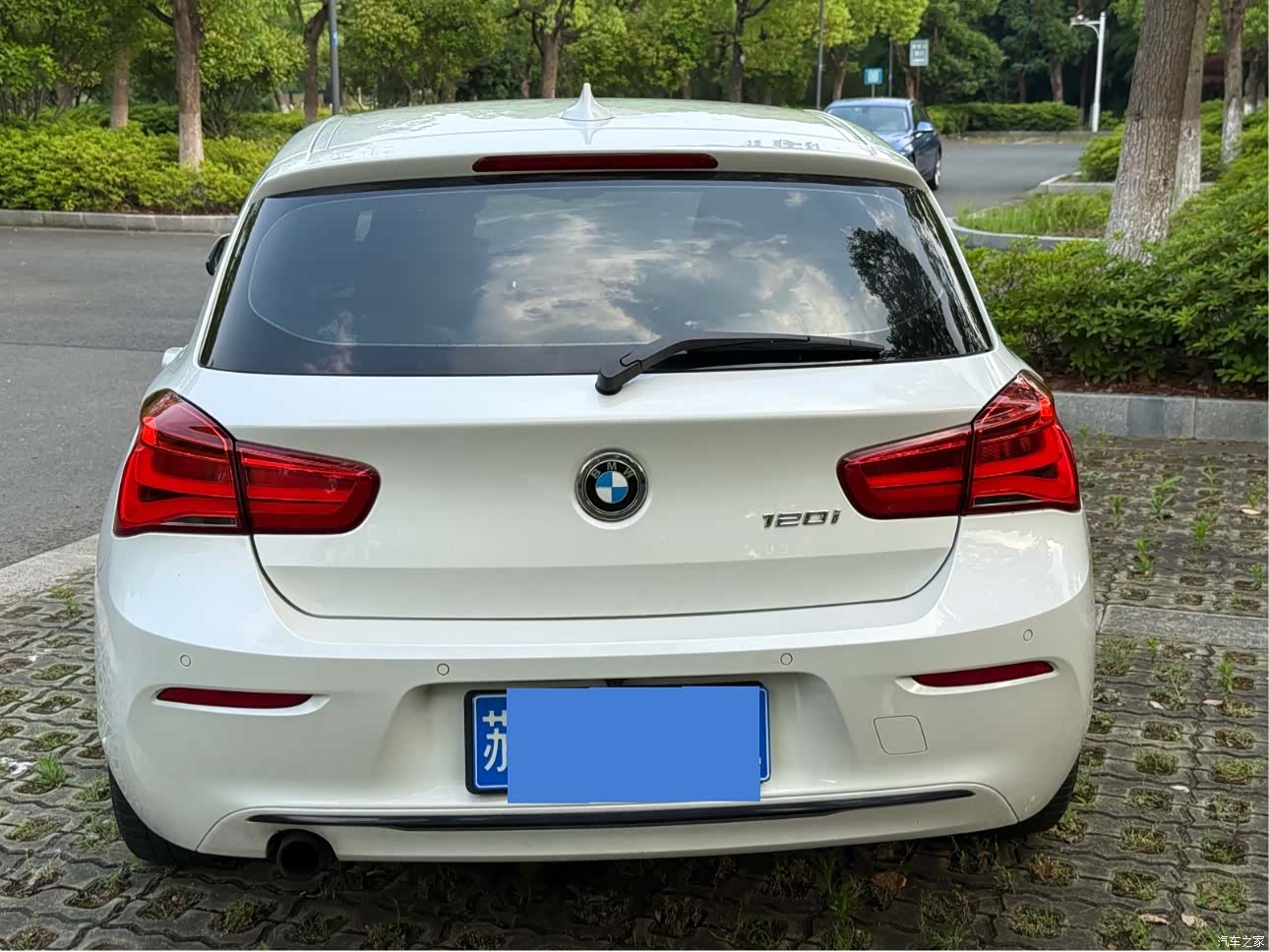BMW 1 Series, 2015 все фото
